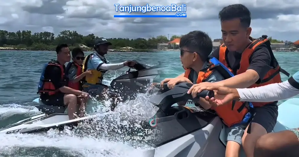 Gibran bersama Anak main Jetski di Tanjung Benoa